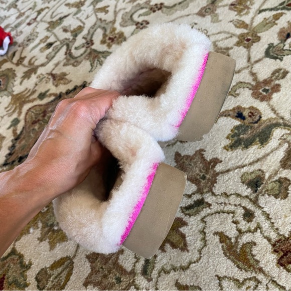 UGG slippers - Picture 4 of 9